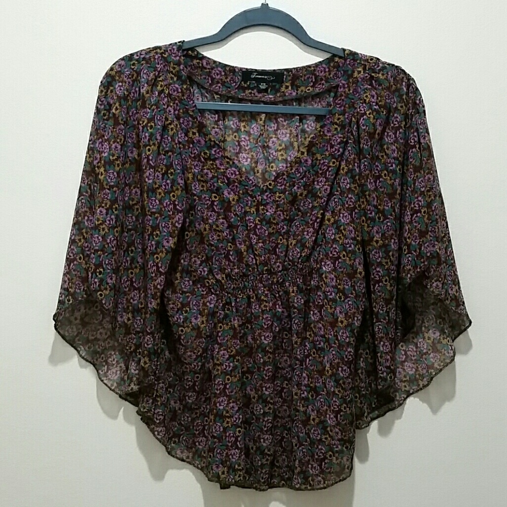 🛍 Floral Blouse